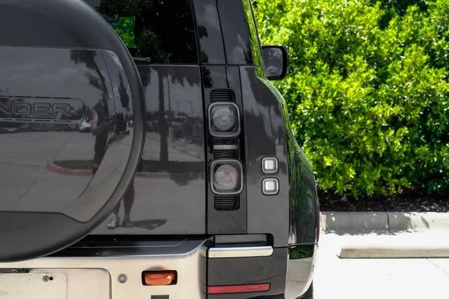 Used 2024 Santorini Black Metallic Land Rover X image 57