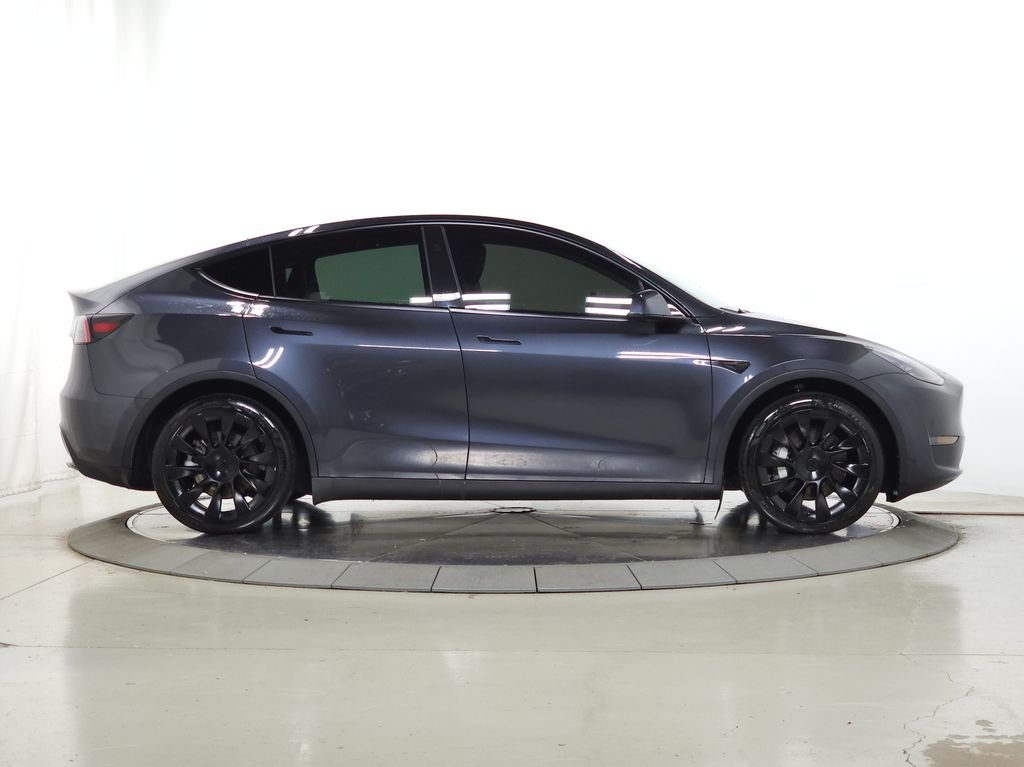 Used 2024 Stealth Gray Tesla Long Range image 13