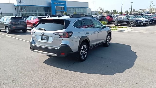 2025 Subaru Outback Limited - Photo 8