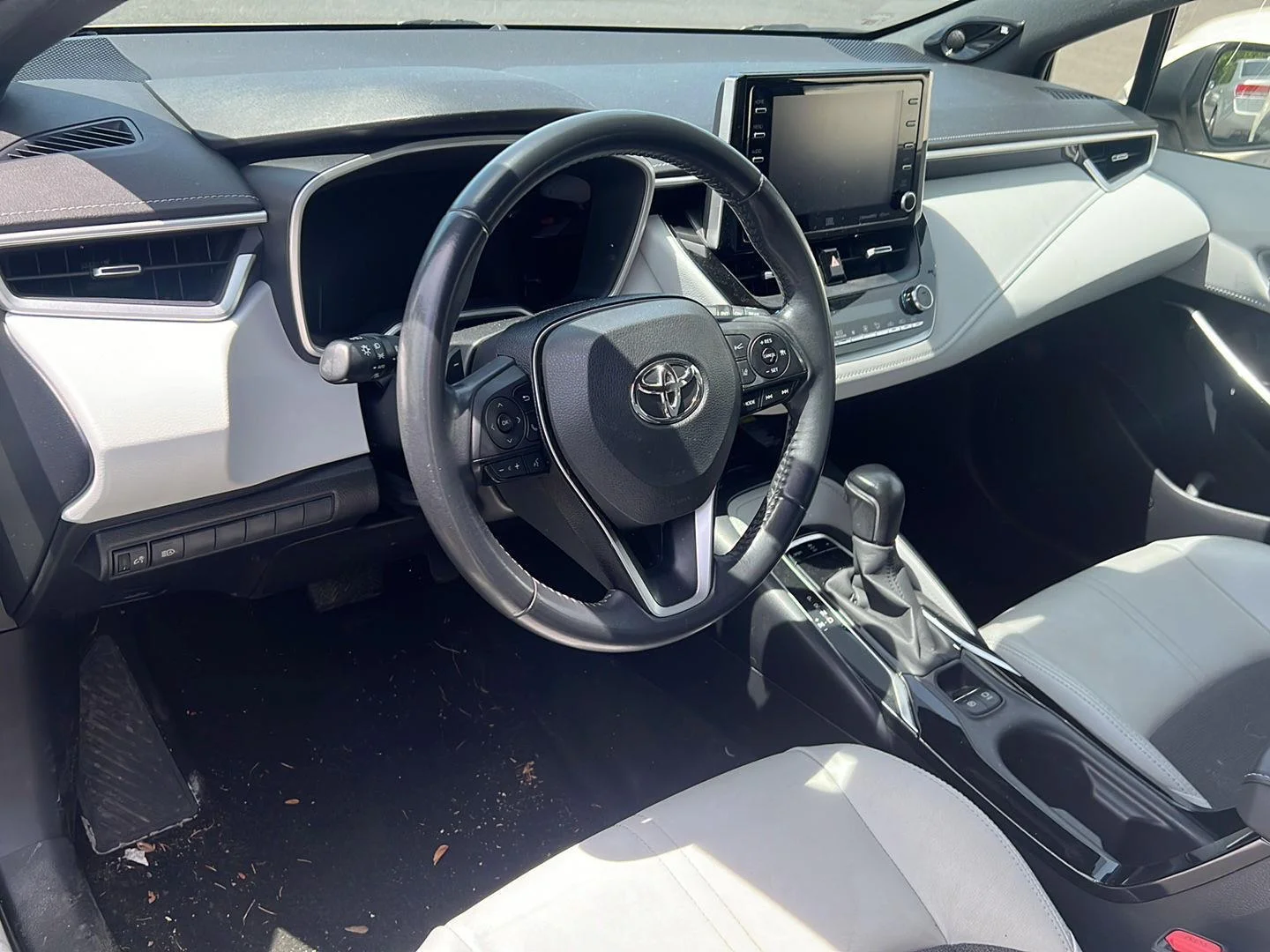Used 2019 Blizzard Pearl Toyota XSE image 4