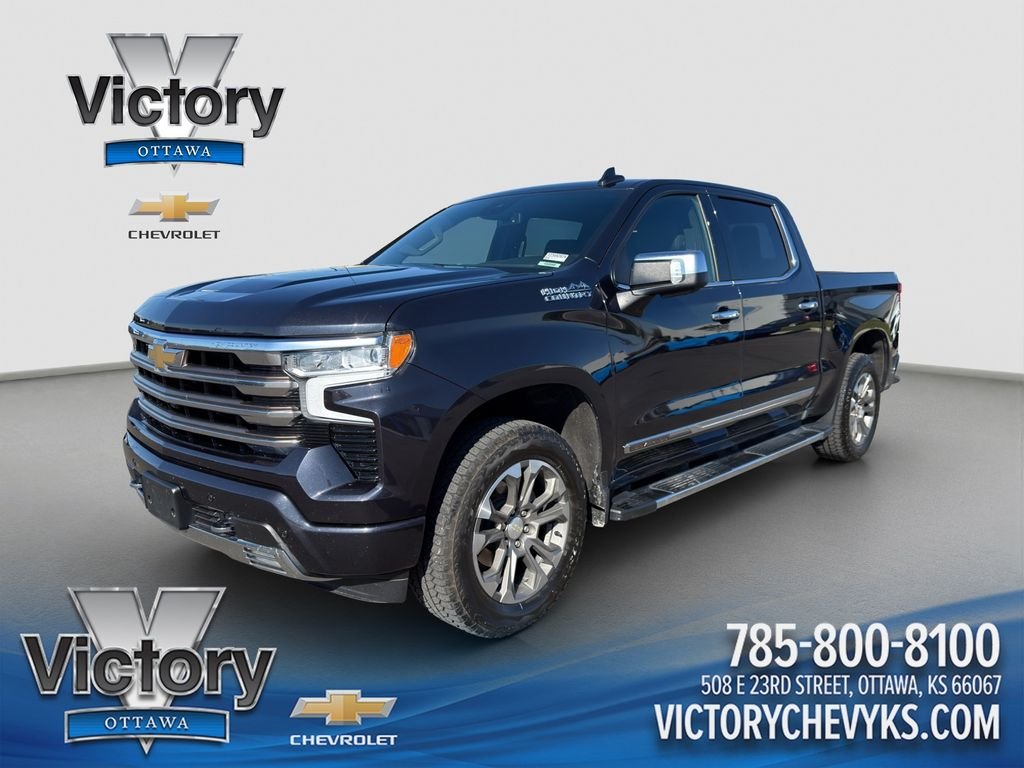 Used 2022 Gray Chevrolet High Country image 1