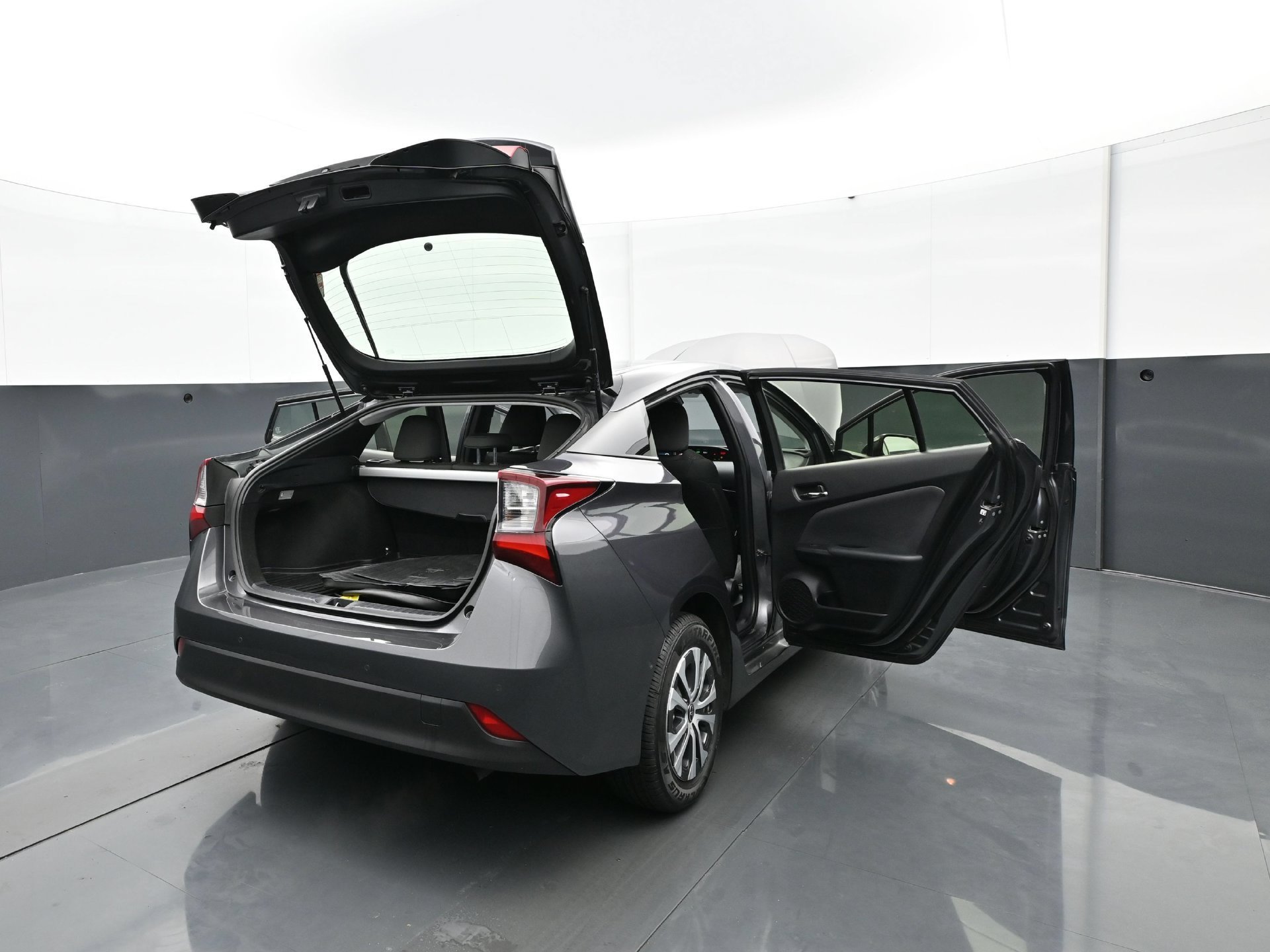 Used 2019 Magnetic Gray Metallic Toyota LE AWD-e image 35