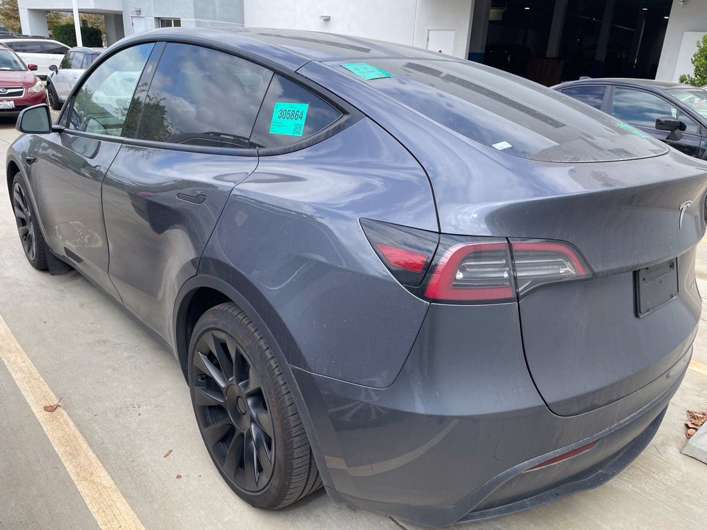 Used 2023  Tesla Long Range image 6