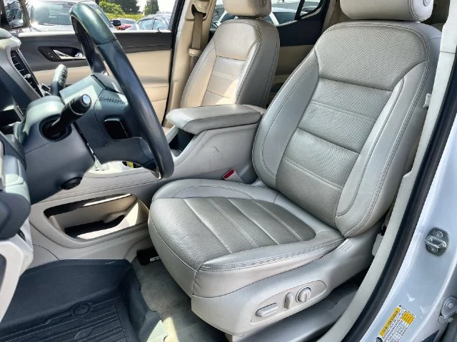 Used 2021 White GMC Denali image 15