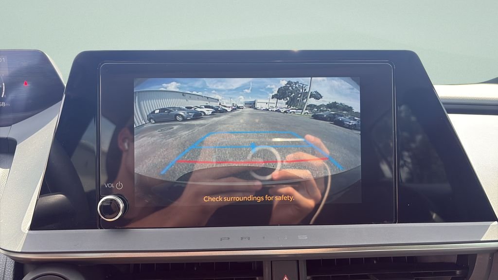 Used 2024  Toyota XLE image 19