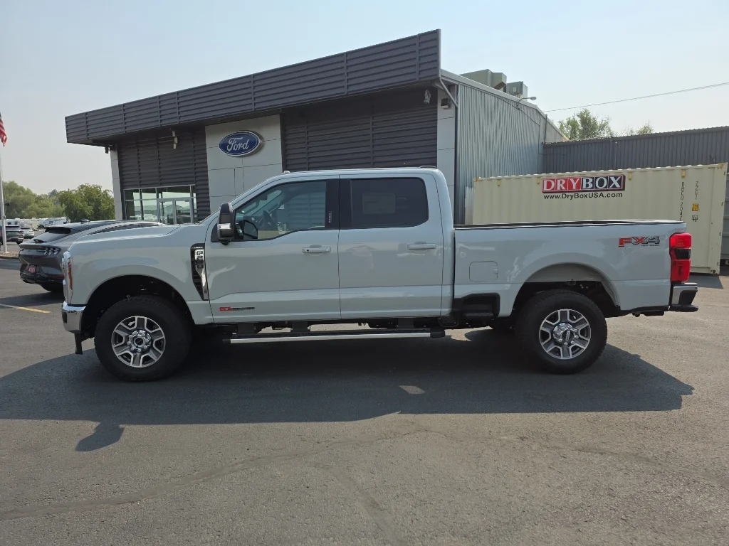 New 2026 Avalanche Ford F-250® Lariat® image 11