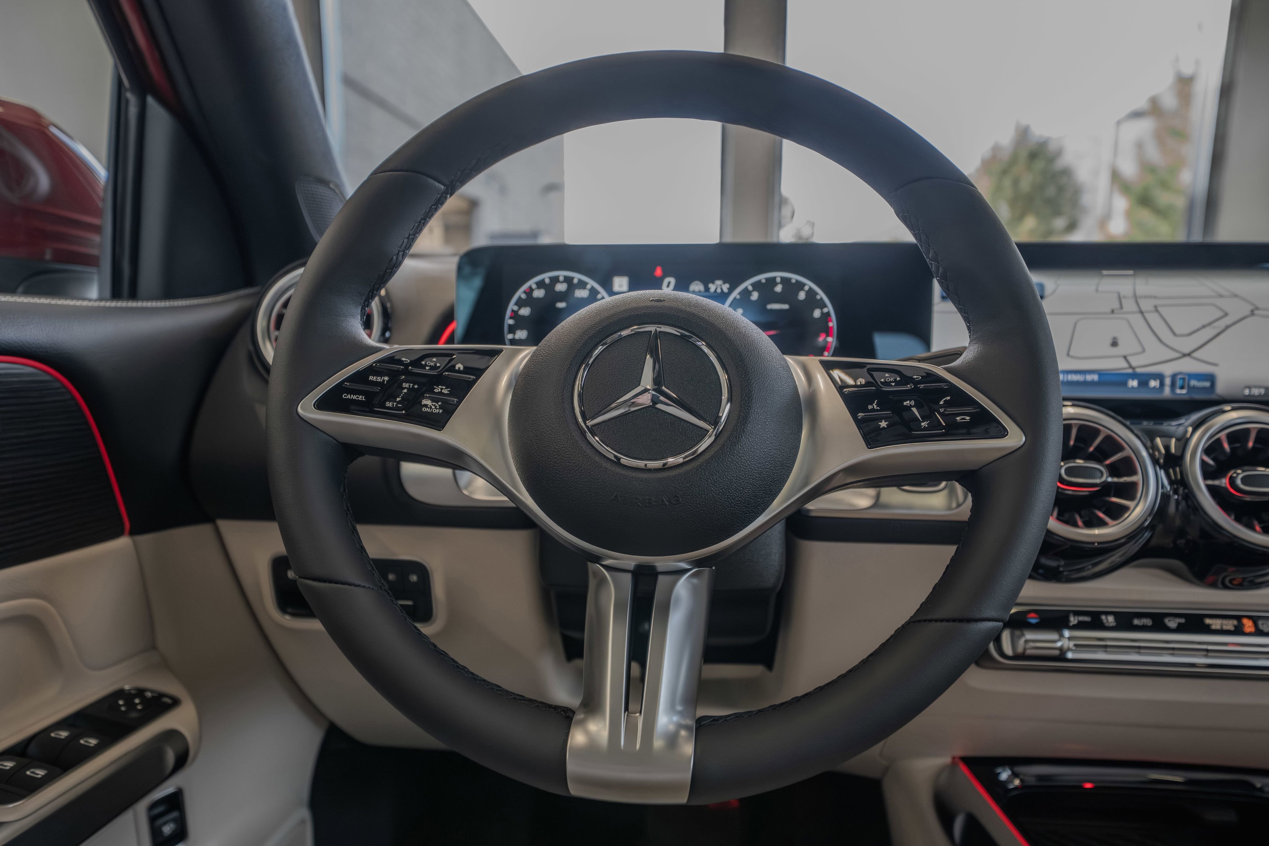Used 2026 MANUFAKTUR Patagonia Red Metallic Mercedes-Benz GLB 250 image 9