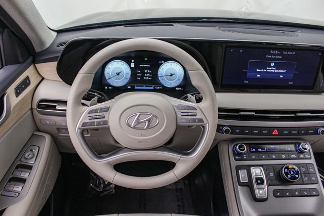 Used 2024 Black Hyundai Limited image 21