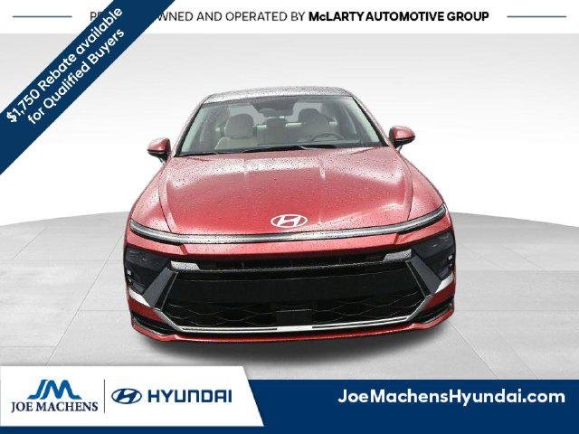 New 2026 Red Hyundai SEL image 4