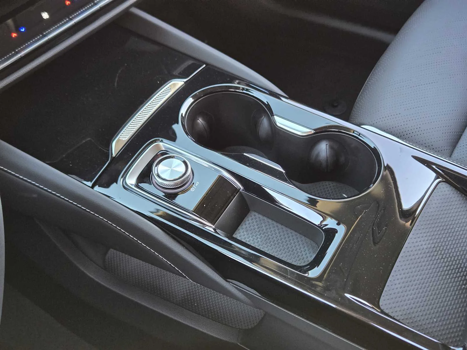 2026 Buick Envision Sport Touring - Photo 14