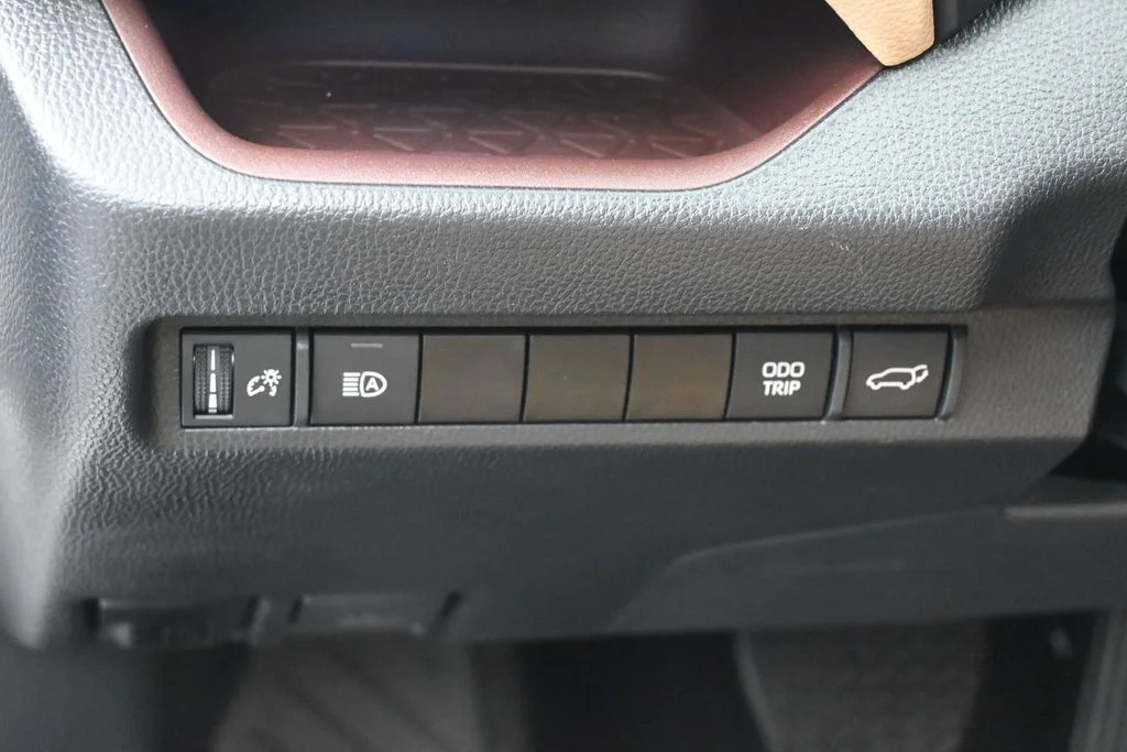Used 2023 Ice Cap Toyota Limited image 16