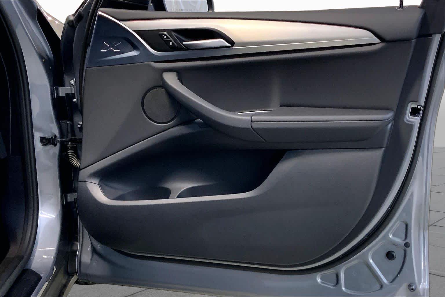 Used 2024 Skyscraper Grey Metallic BMW xDrive30i image 22