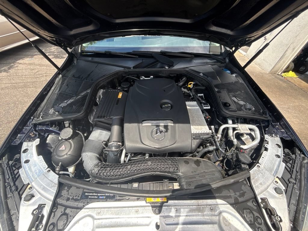 Used 2017  Mercedes-Benz C 300 image 9
