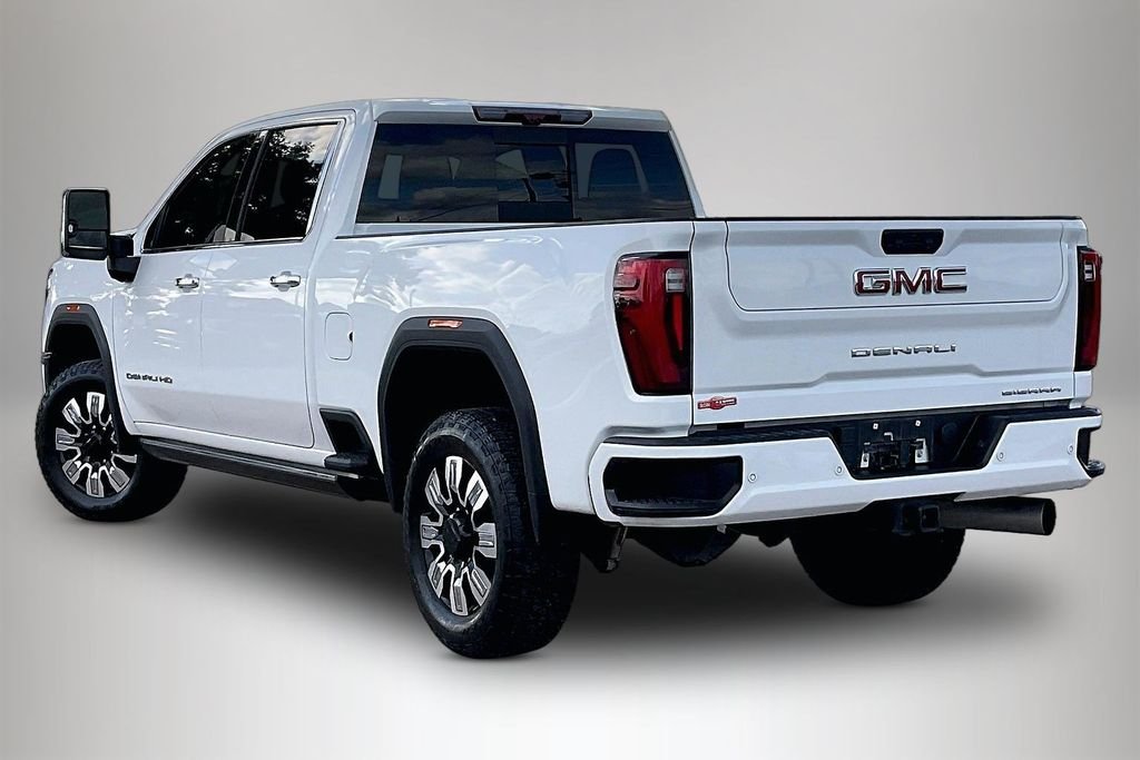 Used 2025 White GMC Denali image 4