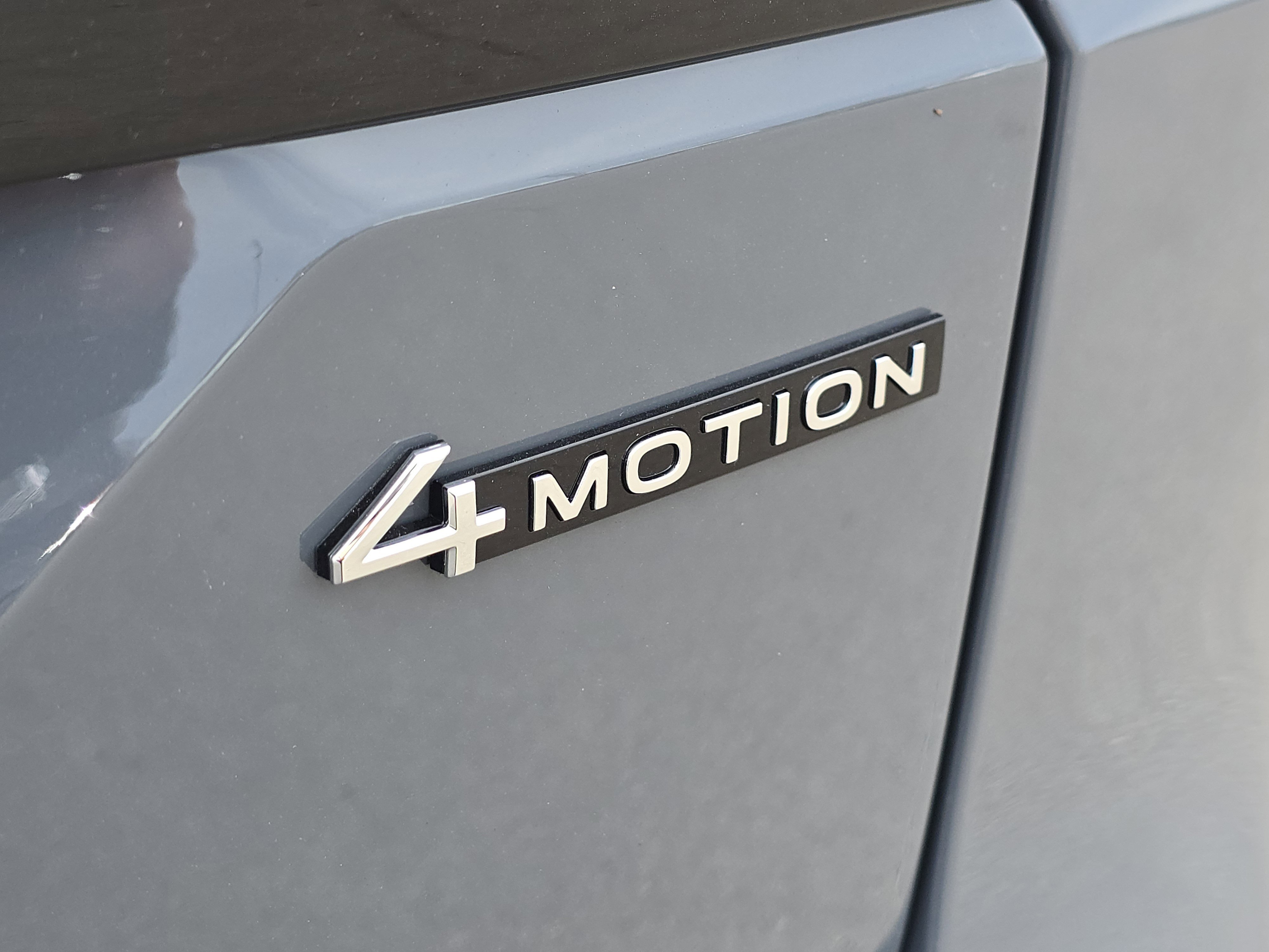 New 2026 Pure Gray Volkswagen 2.0T Peak Edition image 10
