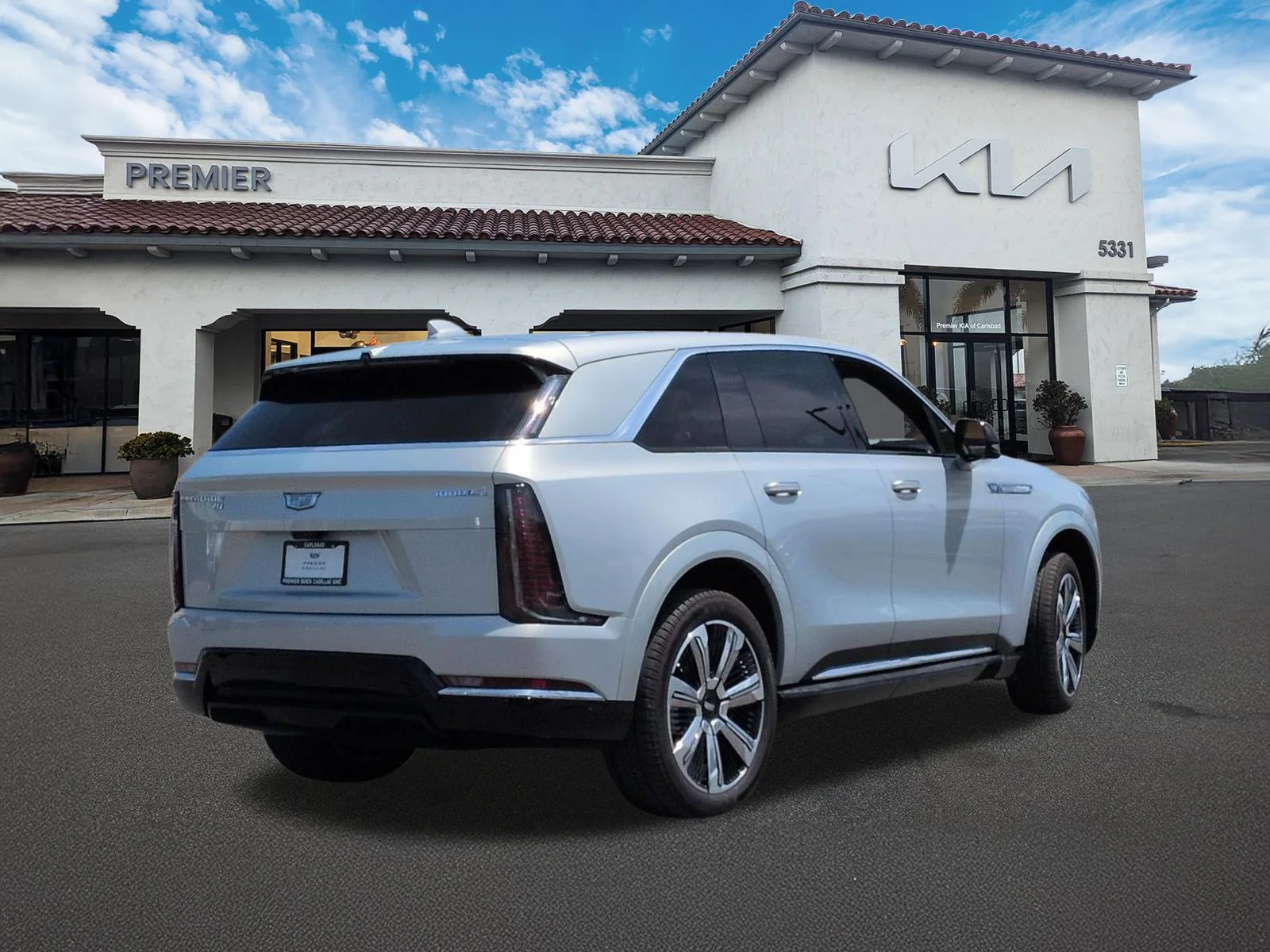 Used 2025 Silver Cadillac Luxury 2 image 8