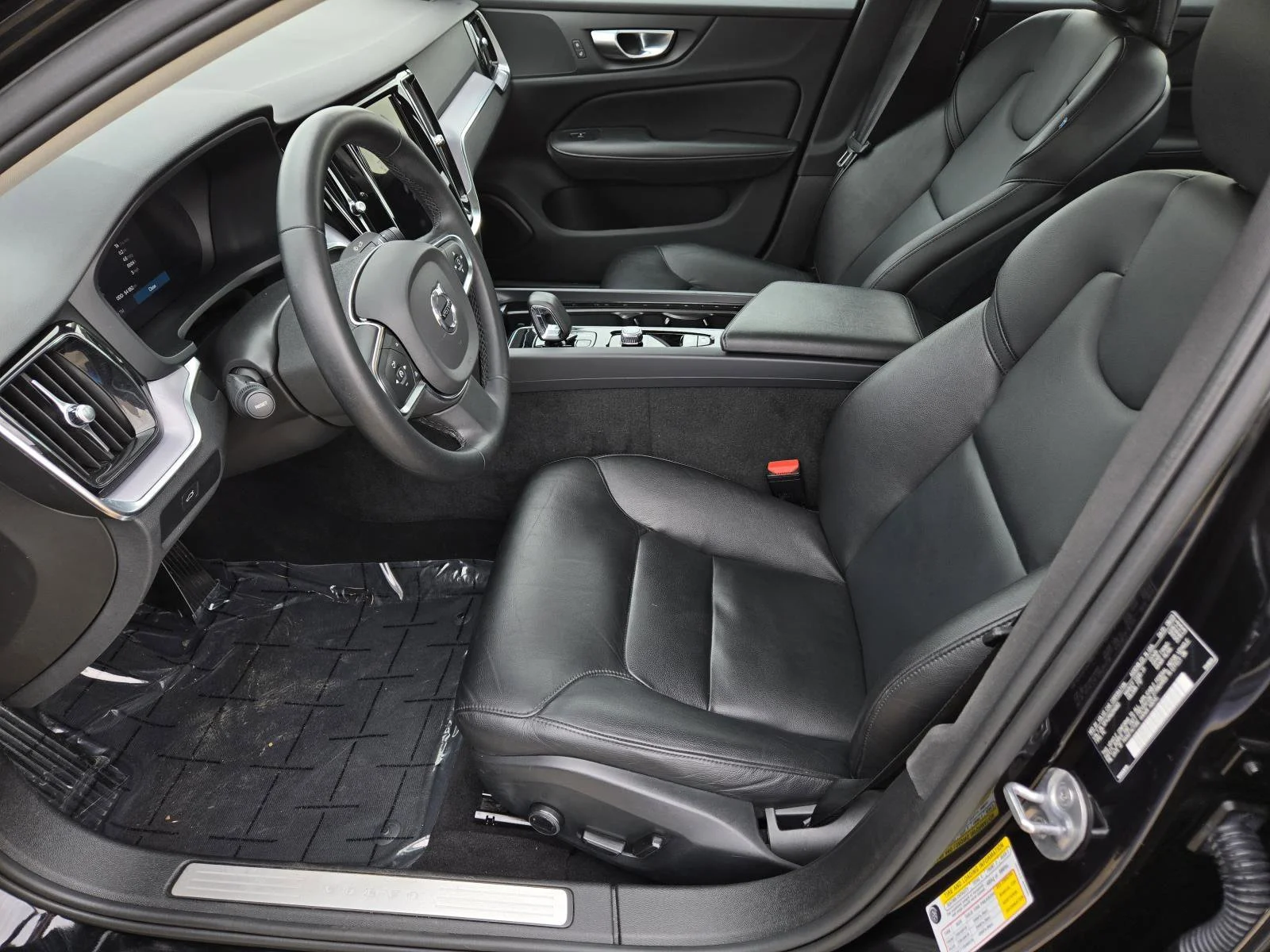 2024 Volvo S60 Core - Photo 19