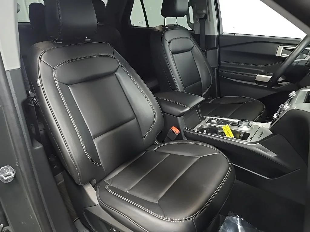 Used 2024 Green Metallic Ford XLT image 20