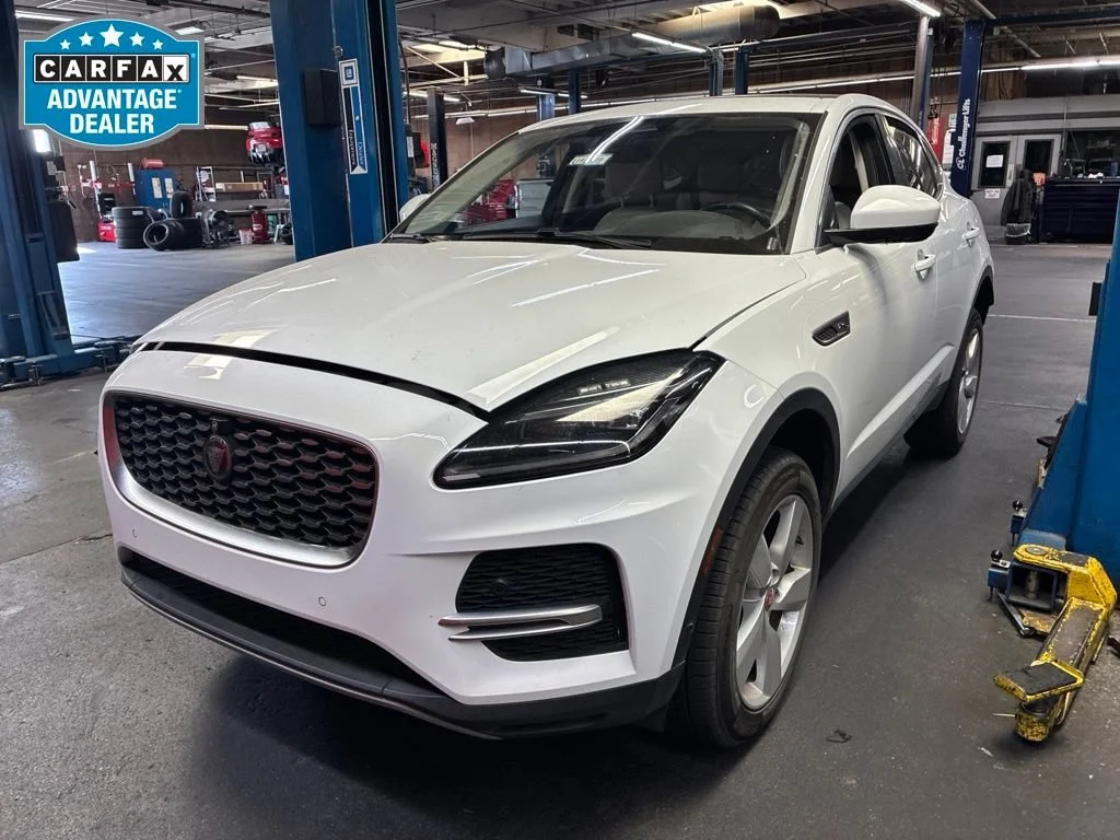 Used 2021 White Jaguar SE image 4