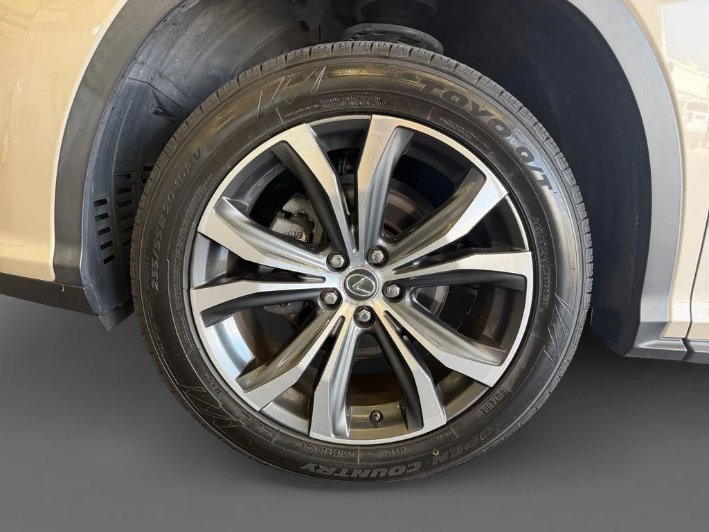 Used 2019 Beige Lexus 350L image 16