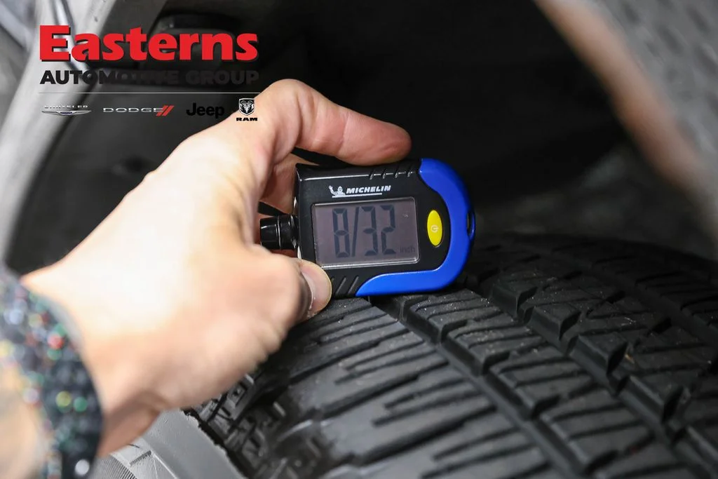 Used 2025 Black Jeep Series III image 32