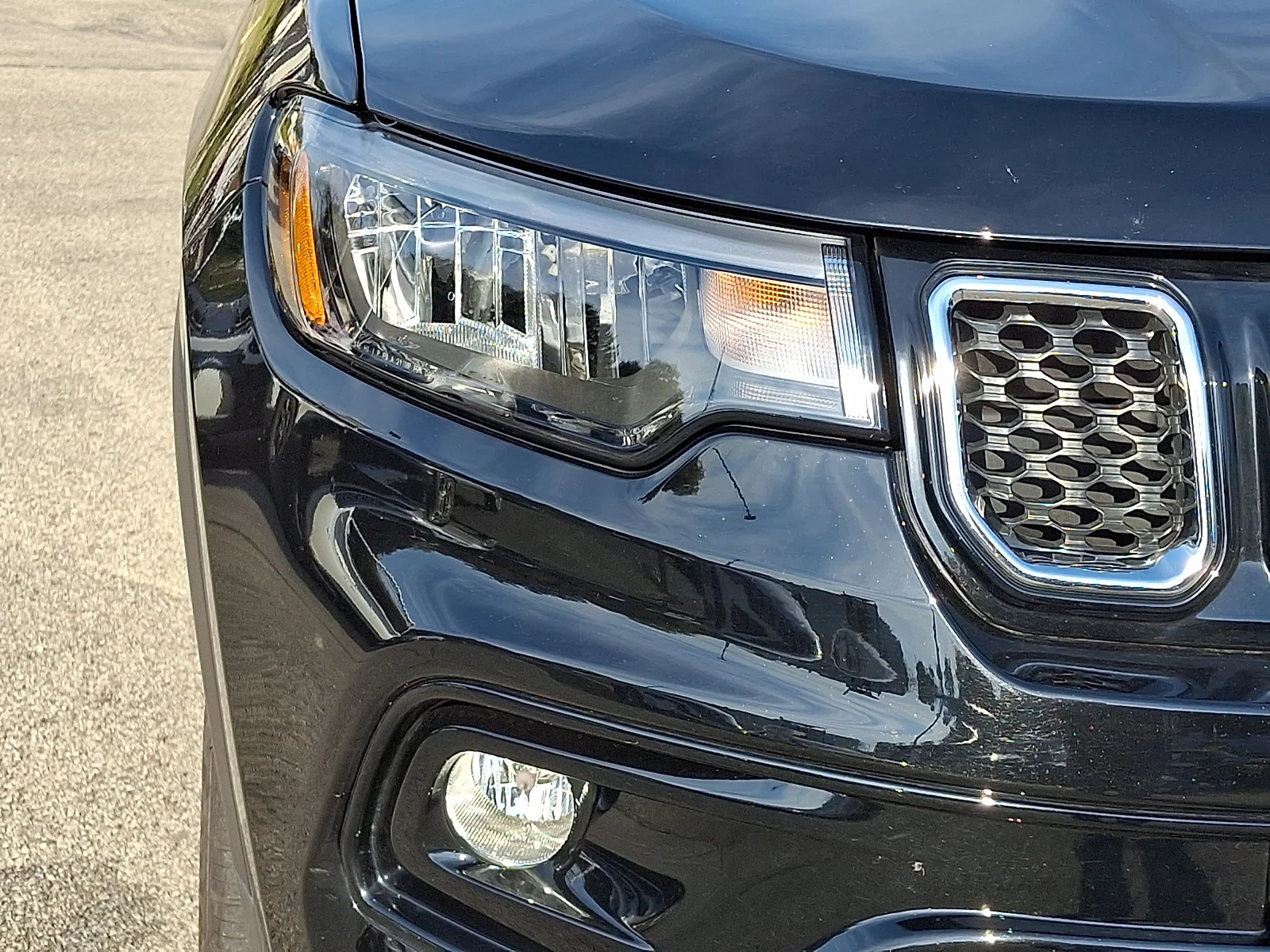Used 2024 Black Jeep Limited image 9