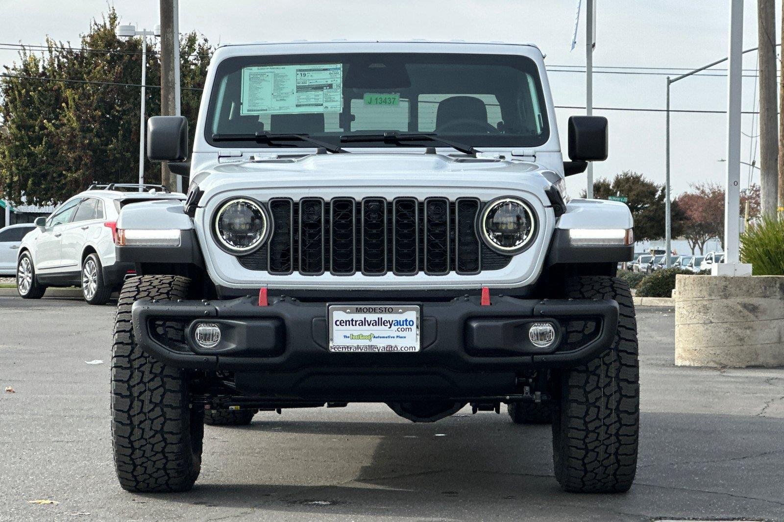New 2026 Bright White Clearcoat Jeep Rubicon X image 9