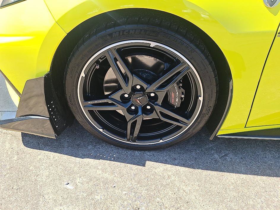 Used 2020 Accelerate Yellow Metallic Chevrolet 2LT image 15