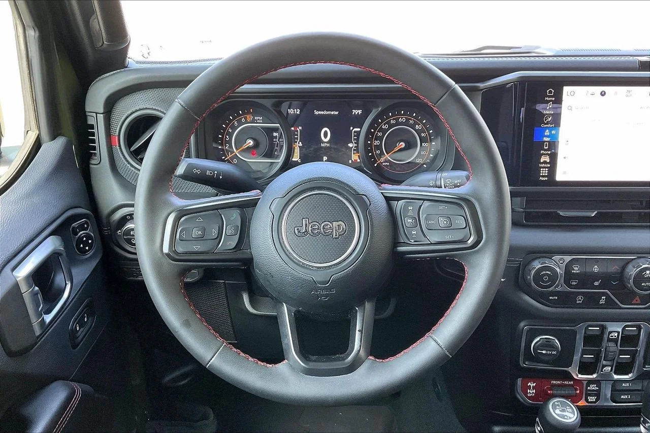 Used 2024 Green Jeep Rubicon image 10
