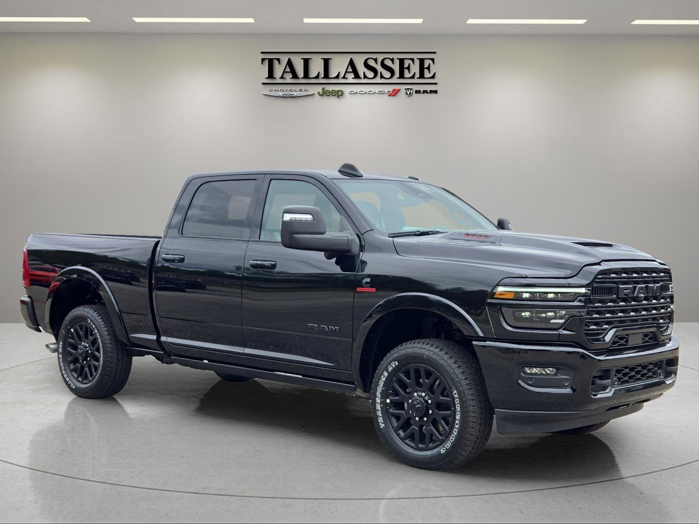 New 2026 Diamond Black Crystal Pearlcoat Ram Limited image 5