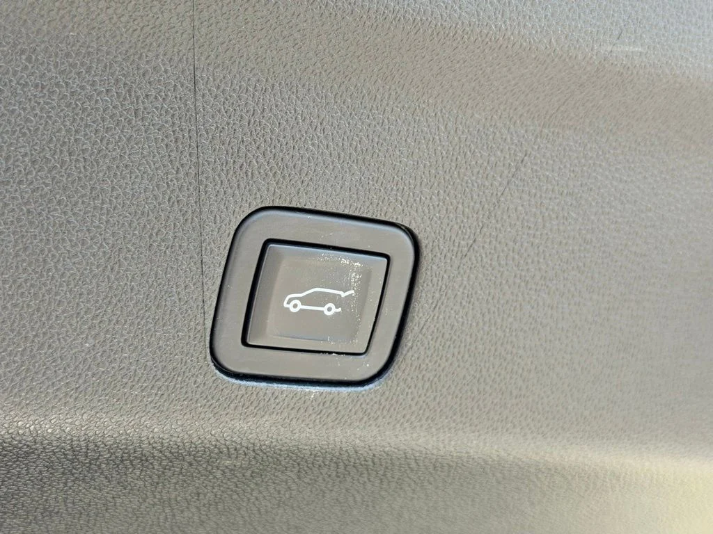 Used 2023 Black GMC Denali image 37