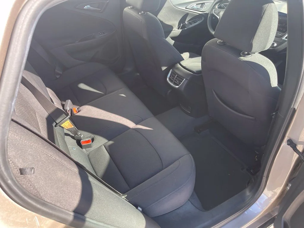 Used 2023 MINERAL GRAY METALLIC Chevrolet LT image 26