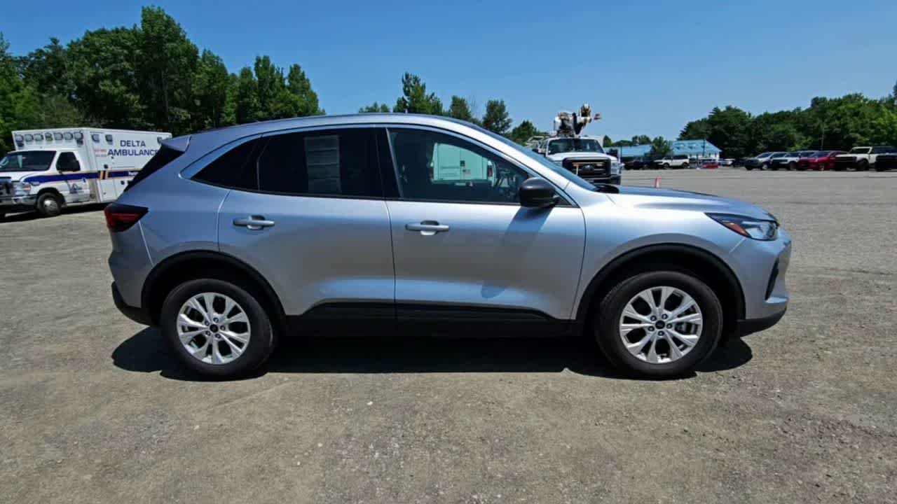 Used 2024 Iconic Silver Ford Active image 9