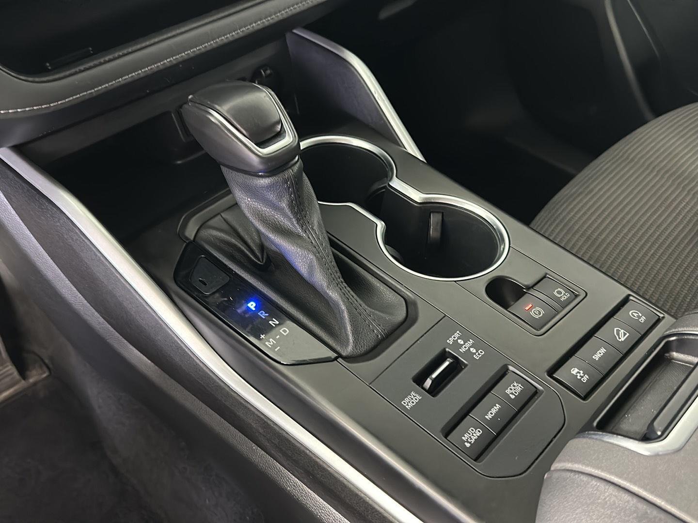 Used 2021 Magnetic Gray Metallic Toyota LE image 23
