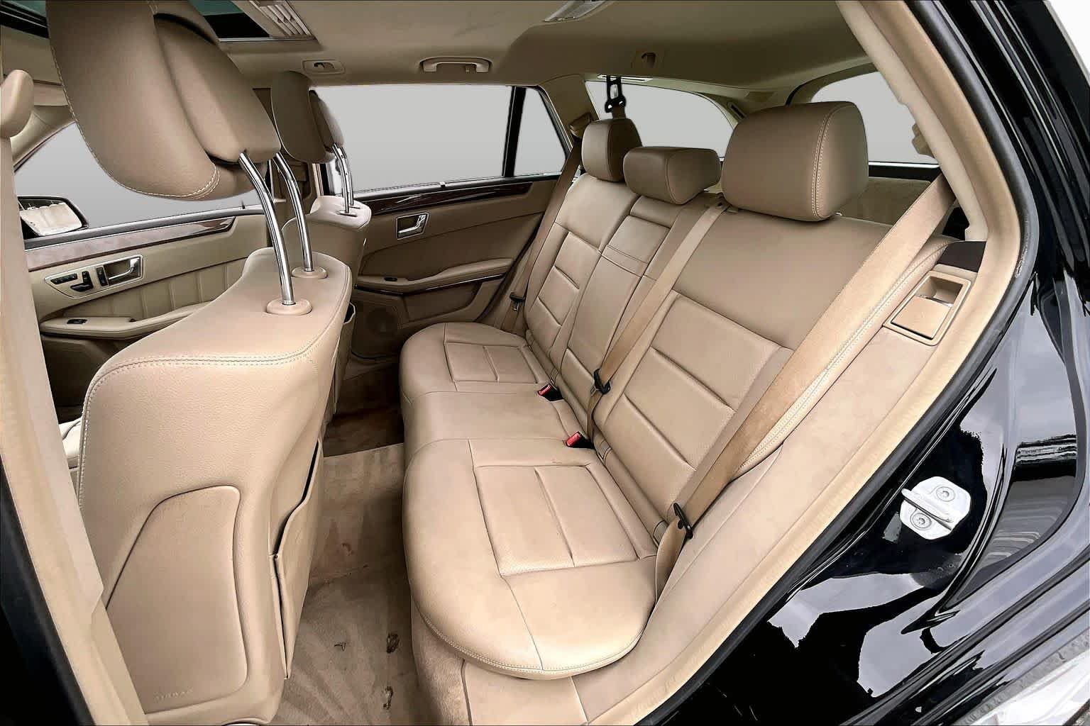 Used 2011 Obsidian Black Metallic Mercedes-Benz E 350 Luxury image 20
