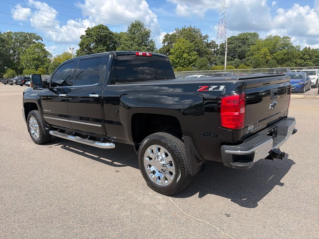 Used 2018 Black Chevrolet LTZ image 3