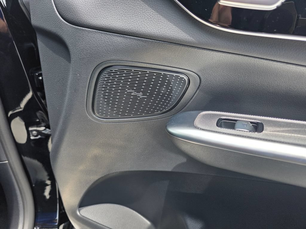 New 2026 Black Mercedes-Benz GLC 300 image 47
