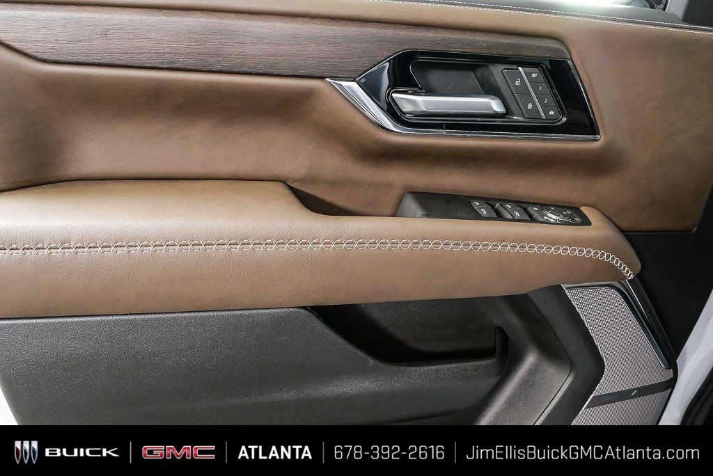 2026 GMC Yukon Denali Ultimate - Photo 6