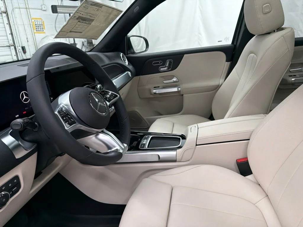New 2026 Black Mercedes-Benz GLB 250 image 14