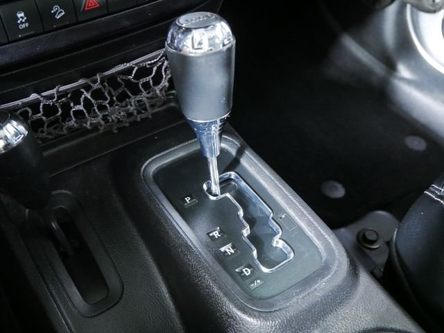 Used 2016 Silver Jeep Unlimited Sahara image 31