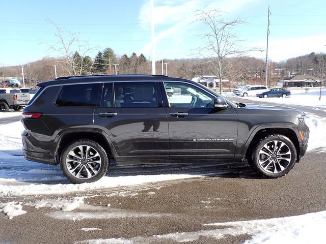 Used 2023 Gray Jeep Overland image 8
