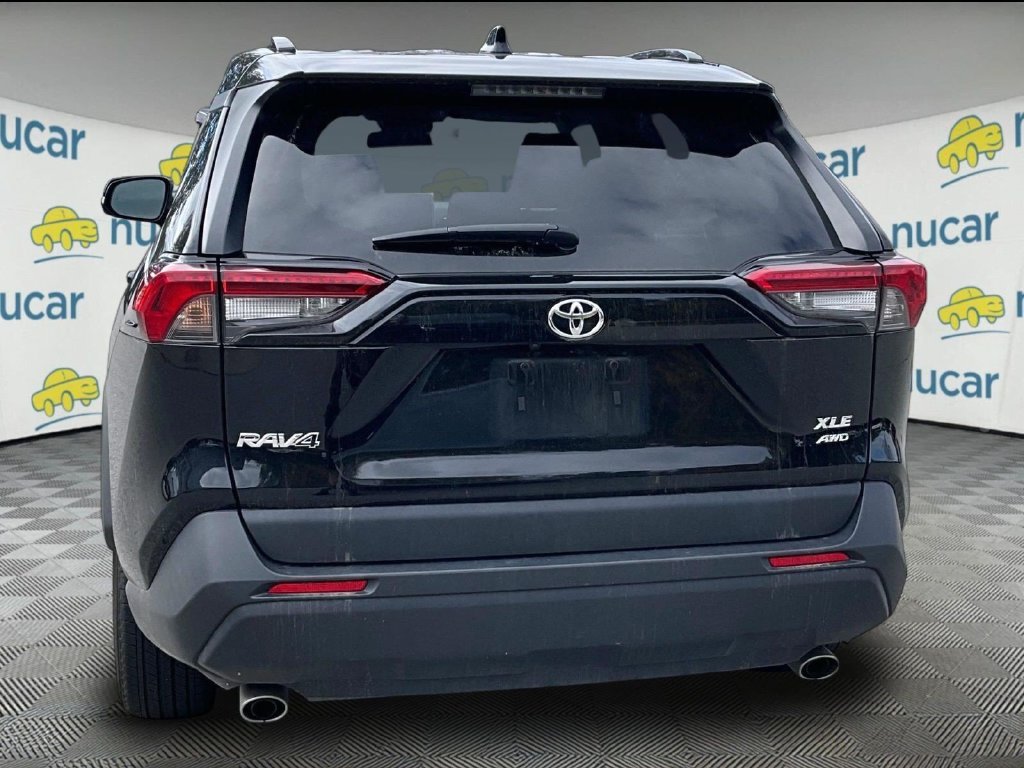 Used 2025 Black Toyota XLE image 3