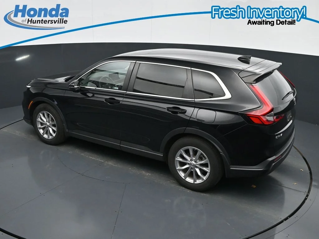 Used 2023 Crystal Black Pearl Honda EX-L image 24