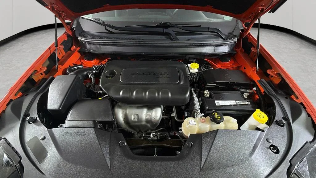 Used 2021 Orange Jeep Latitude FWD image 35