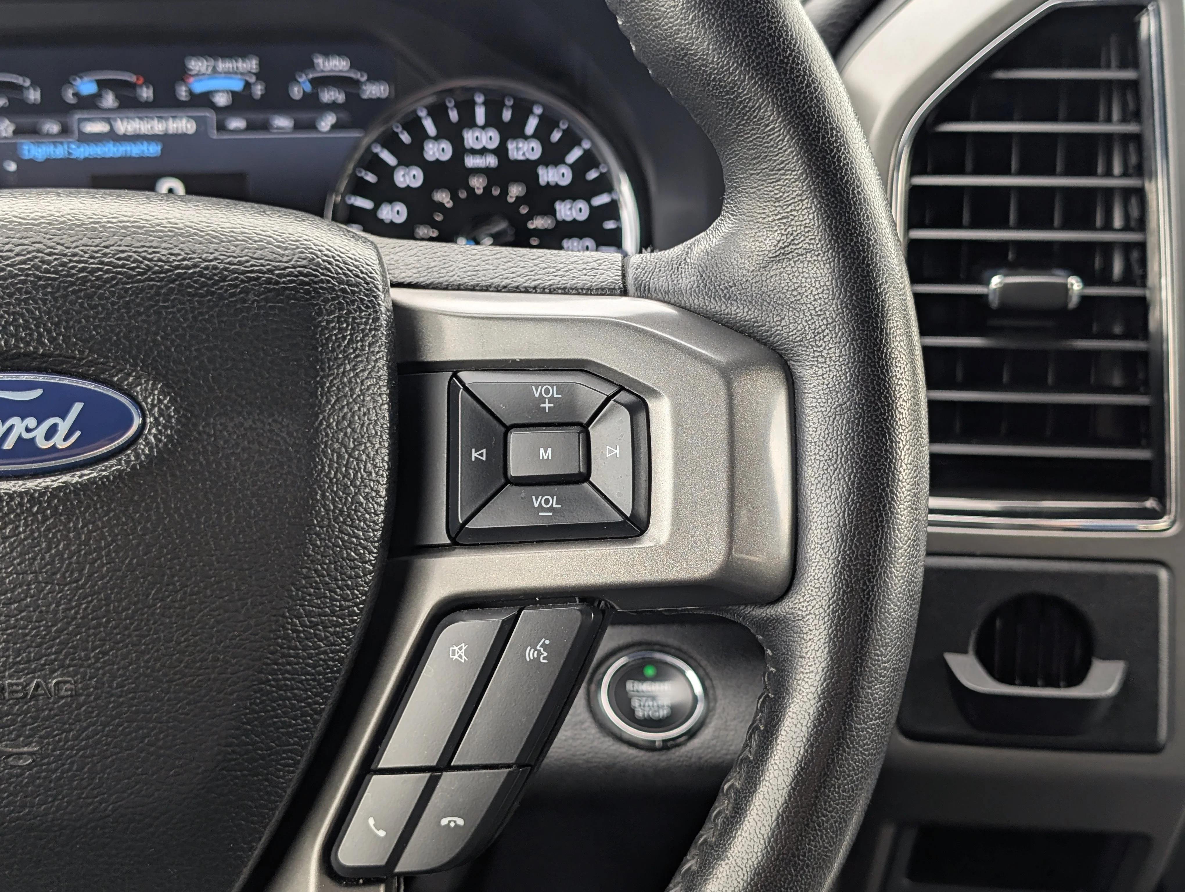Used 2021 Agate Black Ford XLT image 26