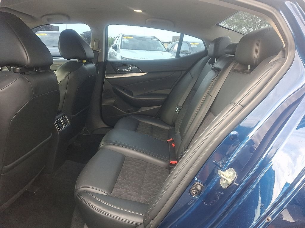 Used 2017 Blue Nissan SR image 10