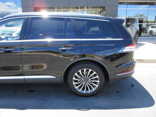 Used 2024 Infinite Black Metallic Lincoln Reserve image 64