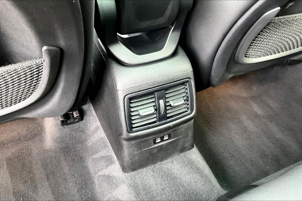 Used 2020 Black BMW sDrive28i image 9