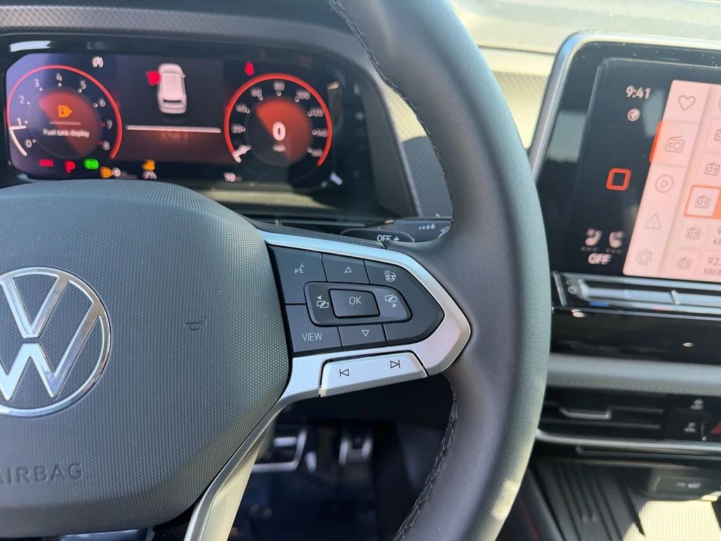 New 2026 Opal White Pearl Volkswagen 2.0T Peak Edition image 18