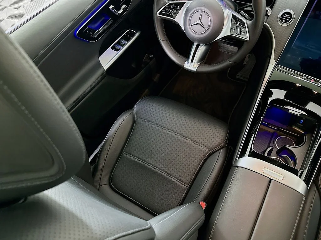 Used 2023 White Mercedes-Benz GLC 300 image 23